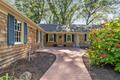 /international/us/15-birchwood-drive-cumberland-ri-110101518048/?lang=fr