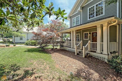 /international/us/643-washington-street-clarkesville-ga-110106763100/