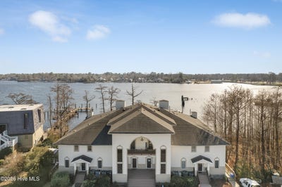/international/us/9-gardner-pointe-drive-elizabeth-city-nc-110105294722/