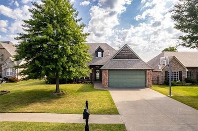 /international/us/14929-courtney-lane-glenpool-ok-110108395634/