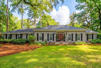 /international/us/108-president-circle-summerville-sc-110108507286/