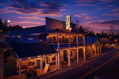 /international/us/18736-main-st-groveland-ca-110105320582/