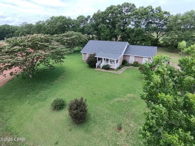 /international/us/5904-highway-77-graceville-fl-110108336510/
