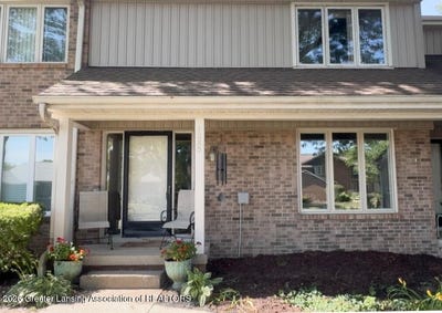 /international/us/1285-n-chartwell-carriage-way-east-lansing-mi-110109120571/