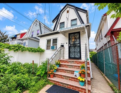 /international/us/188-42-woodhull-avenue-hollis-ny-110119612650/