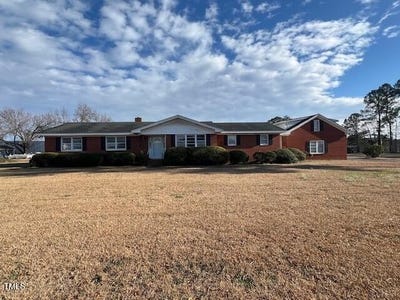 /international/us/8110-nc-210-n-angier-nc-110096897705/