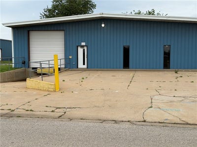 /international/us/900-clayton-street-springdale-ar-110108491472/