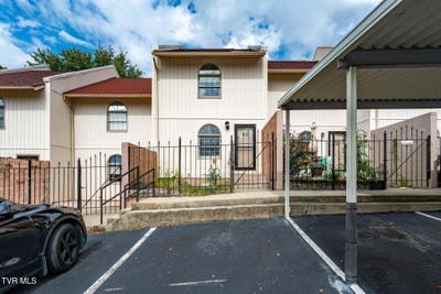 /international/us/105-phoenix-court-kingsport-tn-110119991504/
