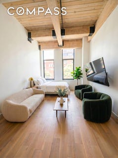 /international/us/710-metropolitan-avenue-brooklyn-ny-110108476278/