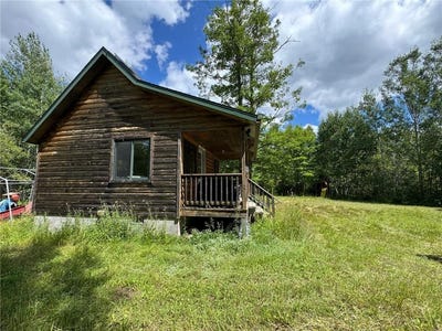 /international/us/7067-brown-road-automba-twp-mn-110101222288/