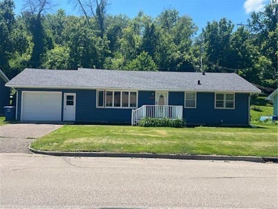 /international/us/2228-langsdorf-avenue-red-wing-mn-110099175053/