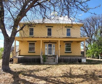 /international/us/317-n-ferlen-ave-sharon-springs-ks-110107572393/