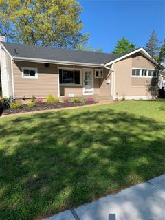 /international/us/402-leslie-lane-uniondale-ny-110108723762/