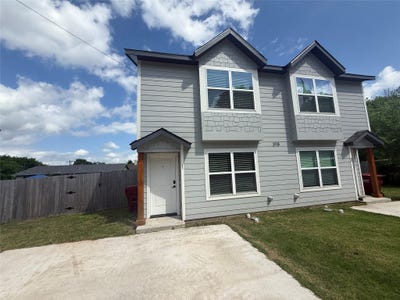 /international/us/318-henderson-street-bonham-tx-110107502883/