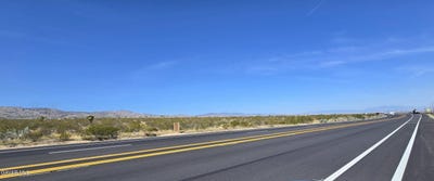 /international/us/10707-pearblossom-highway-littlerock-ca-110100841087/