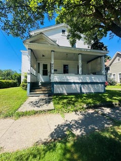 /international/us/451-waverly-street-waverly-ny-110101090707/