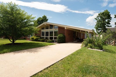 /international/us/1921-n-talbott-pl-waynesboro-va-110108733512/