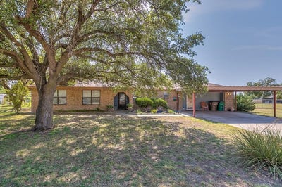/international/us/1027-butterfly-lane-san-angelo-tx-110099504555/