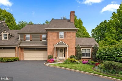 /international/us/16-blakemore-court-doylestown-pa-110107898152/