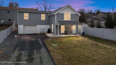 /international/us/3709-laurel-avenue-moosic-pa-110104940041/