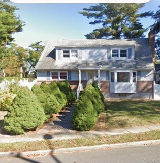 /international/us/1-pennsylvania-avenue-brentwood-ny-110105276793/