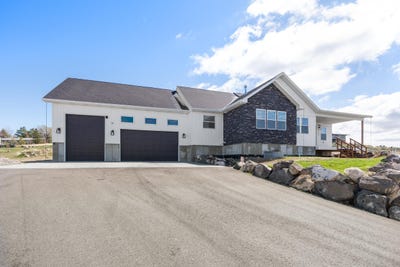 /international/us/5900-n-alma-drive-idaho-falls-id-110107959617/