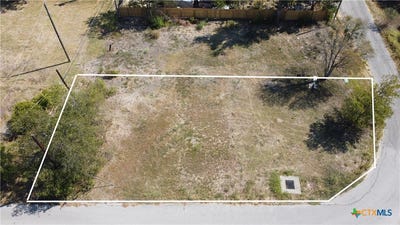 /international/us/1018-w-1st-street-lot-9-taylor-tx-110105116941/