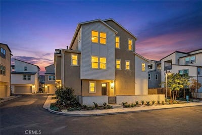 /international/us/418-lobata-irvine-ca-110107876905/