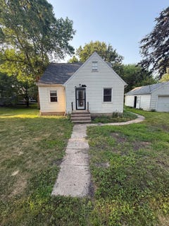 /international/us/523-e-11th-street-gibbon-mn-110109626188/
