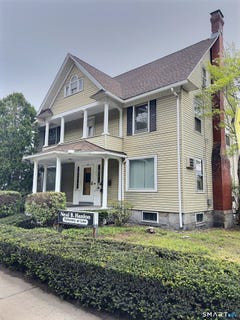 /international/us/83-meadow-street-naugatuck-ct-110107958486/