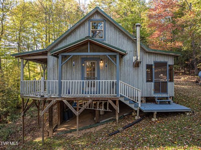 /international/us/299-white-oak-lane-mountain-city-tn-110120741466/