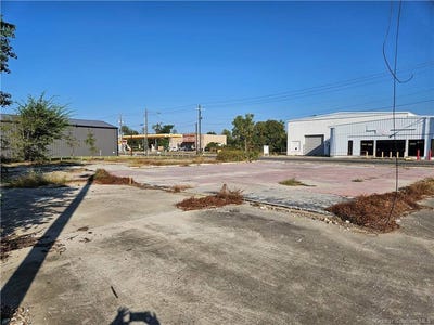 /international/us/319-east-napoleon-street-sulphur-la-110100804037/