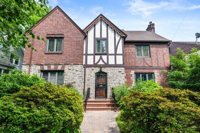 /international/us/35-33-171st-st-flushing-ny-110108754468/