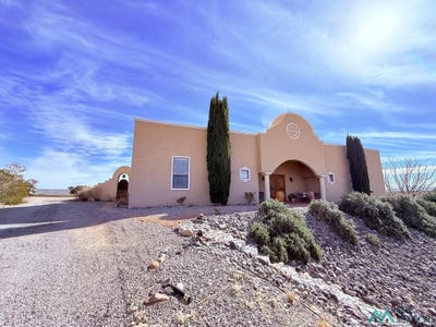 /international/us/34-underwood-place-elephant-butte-nm-110104967786/