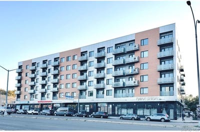 /international/us/62-98-woodhaven-boulevard-rego-park-ny-110119498471/