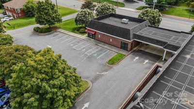 /international/us/317-1st-street-east-conover-nc-110094715413/