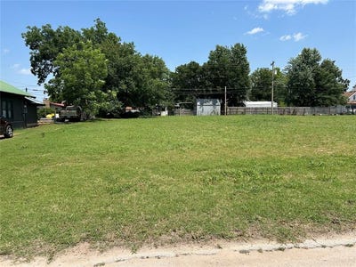 /international/us/208-n-4th-street-tonkawa-ok-110103172990/
