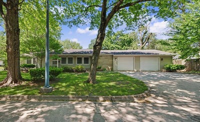 /international/us/407-s-mckinley-avenue-champaign-il-110108780536/