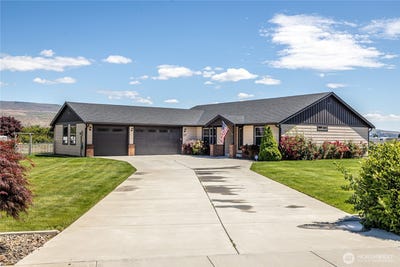 /international/us/229-sun-valley-drive-wenatchee-wa-110107155781/