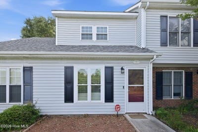 /international/us/3200-crystal-oaks-lane-morehead-city-nc-110108425626/