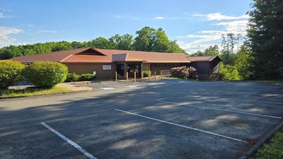 /international/us/20-mallard-court-beckley-wv-110108492078/