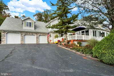 /international/us/64-metz-road-thompsontown-pa-110103166613/