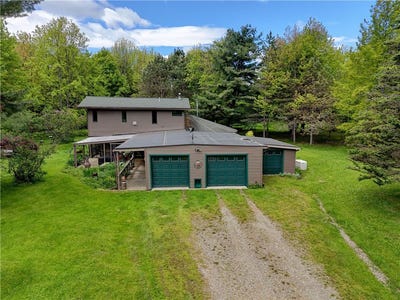 /international/us/1382-wickam-road-middlesex-ny-110100213666/