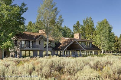 /international/us/255-225-huckleberry-drive-jackson-wy-110101290340/