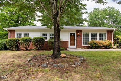 /international/us/731-oakgrove-drive-graham-nc-110108987243/