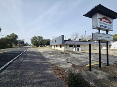 /international/us/1217a-henderson-hwy-breaux-bridge-la-110104417378/