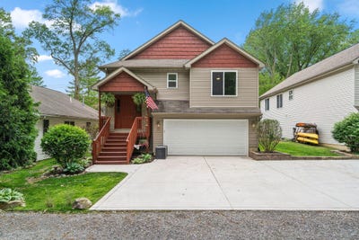 /international/us/5407-marigold-lane-valparaiso-in-110108177037/