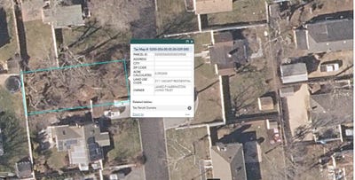 /international/us/columbine-road-brookhaven-ny-110102324192/