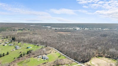 /international/us/knowlton-road-rock-creek-oh-110107080160/
