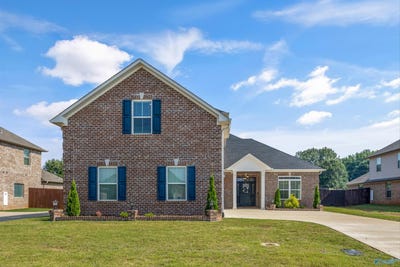 /international/us/17050-stonegate-drive-athens-al-110108097402/